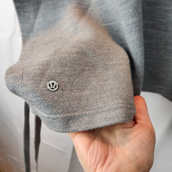 Lululemon All In A Day Hooded Poncho O/S in EUC - Picture 12 of 12